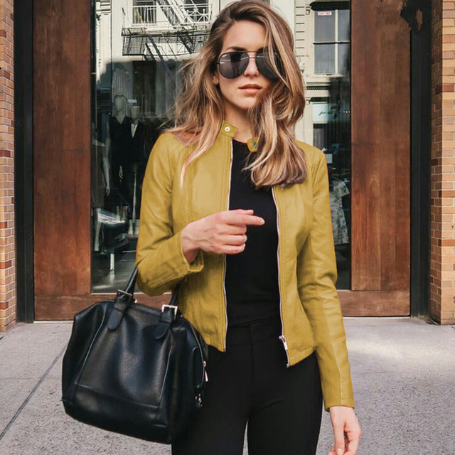 Elegant essential women's jacket. Perfect chic outerwear for effortless style and comfort.