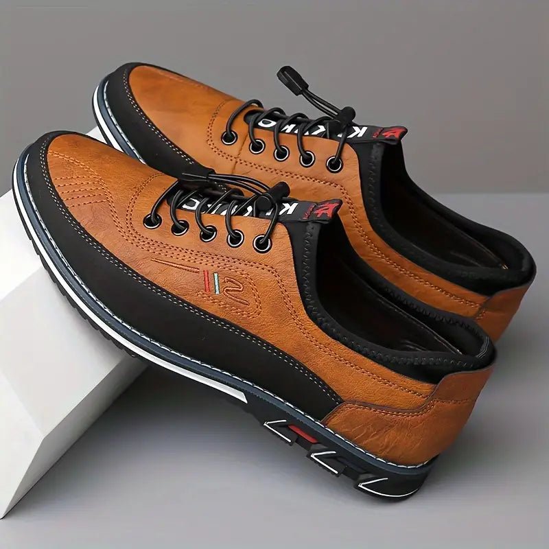 Formal men's lace-up footwear: elegant brown oxford shoes, perfect for professional or special events.
