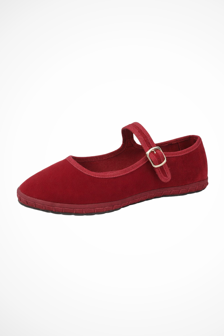 Classic black women's Mary Jane ballet flats with a comfortable round toe & elegant buckle strap.