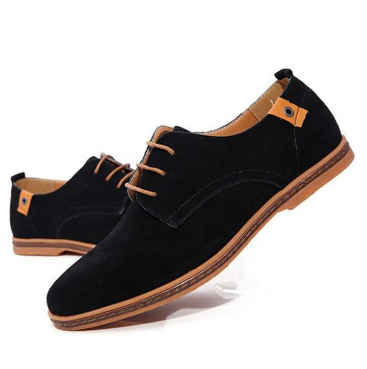Men's classic lace-up Oxford dress shoes with a refined round toe for formal occasions.