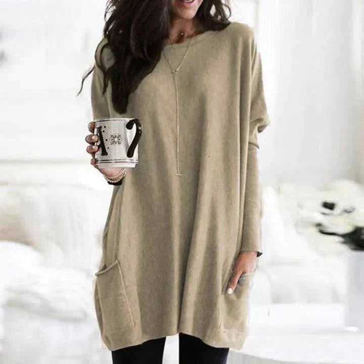 Soft women's casual top with short sleeves and chest pockets, great for spring and summer everyday style.