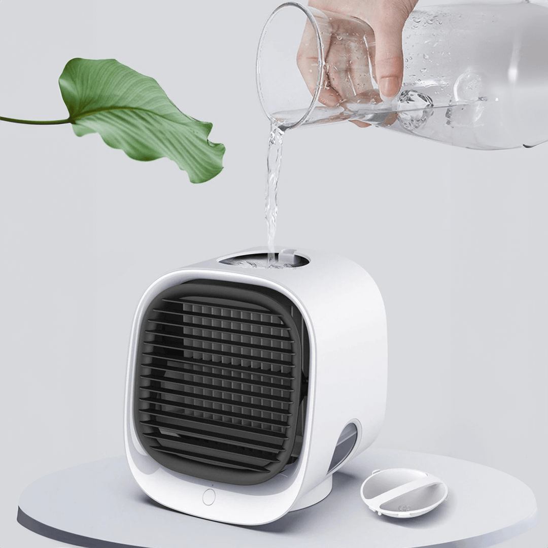 Quiet personal desktop fan, compact design for office, bedroom, or small spaces, a summer essential.