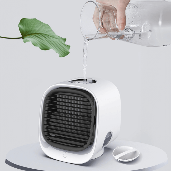 Quiet personal desktop fan, compact design for office, bedroom, or small spaces, a summer essential.
