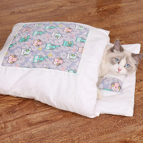 Washable purple pet cave bed for cats. Offers a secure, cozy sleep solution & anxiety relief for felines.