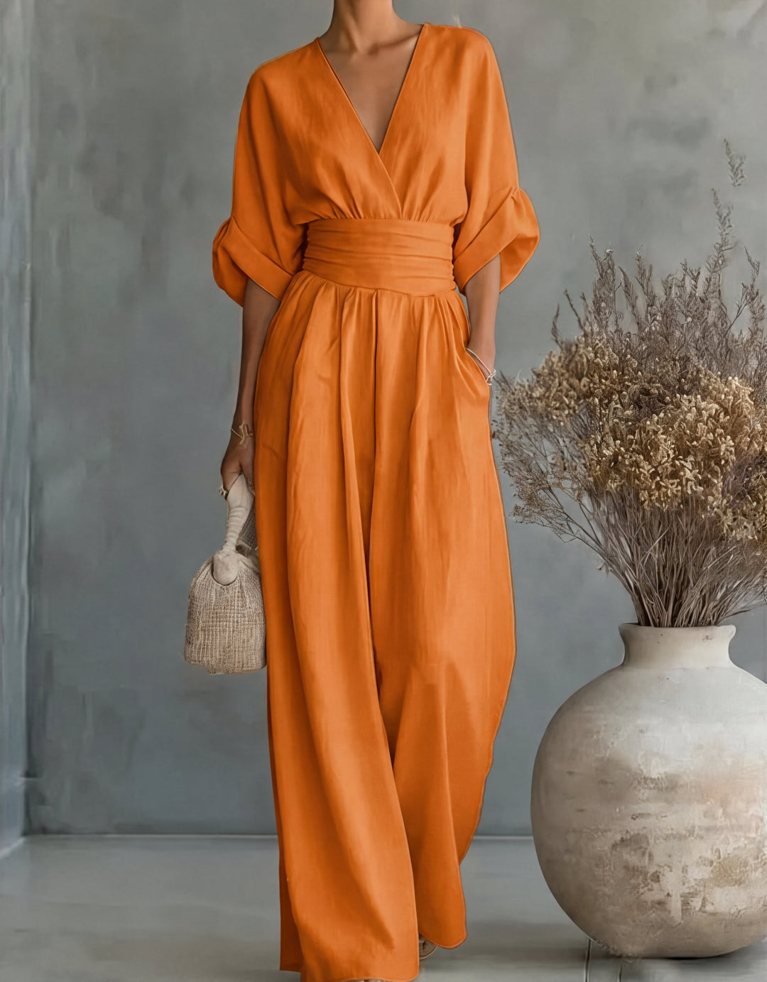 Everyday elegant women's wide-leg jumpsuit, comfortable and stylish for versatile fashion.