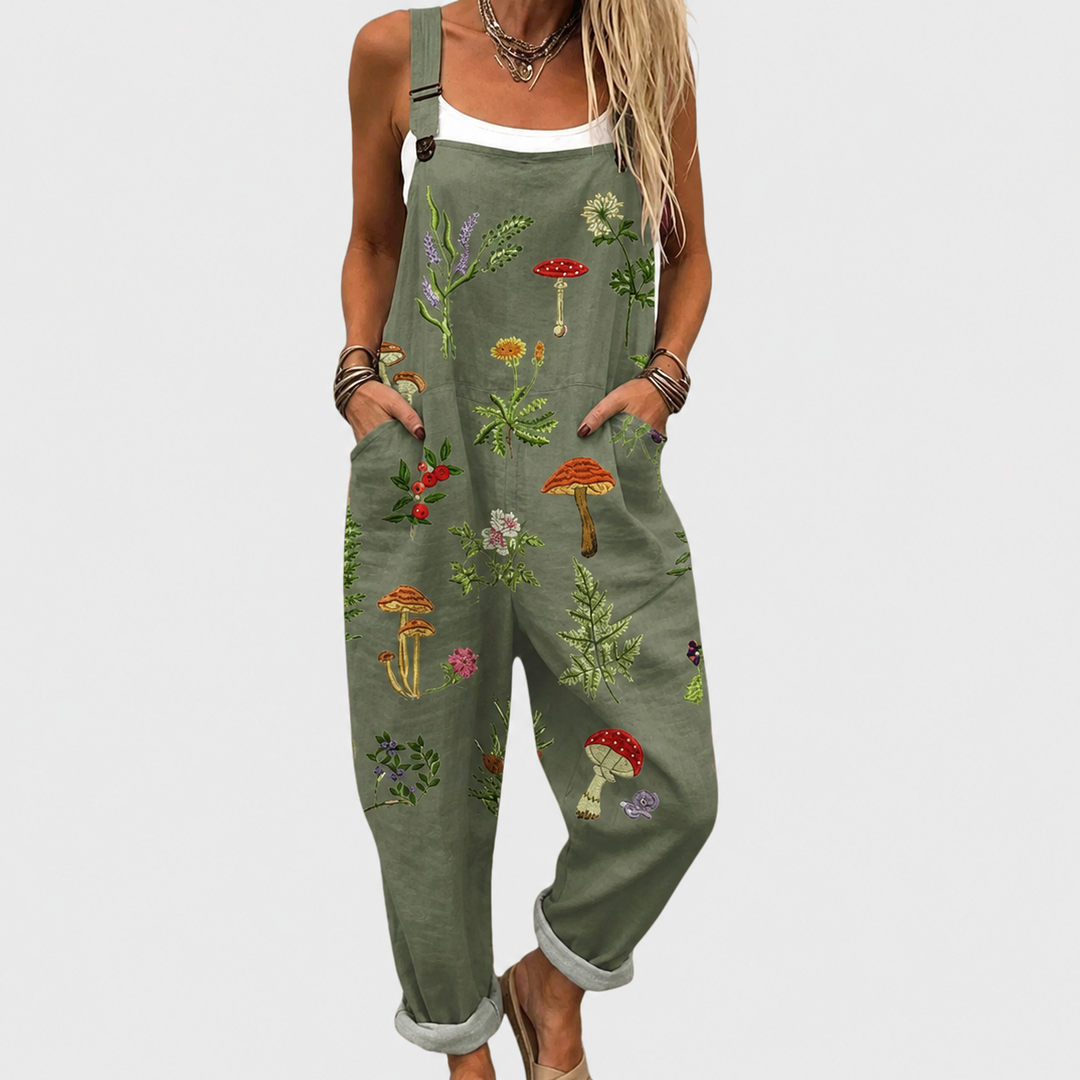 Women's effortless printed jumpsuit with a comfortable, relaxed fit, perfect for elegant casual summer fashion.