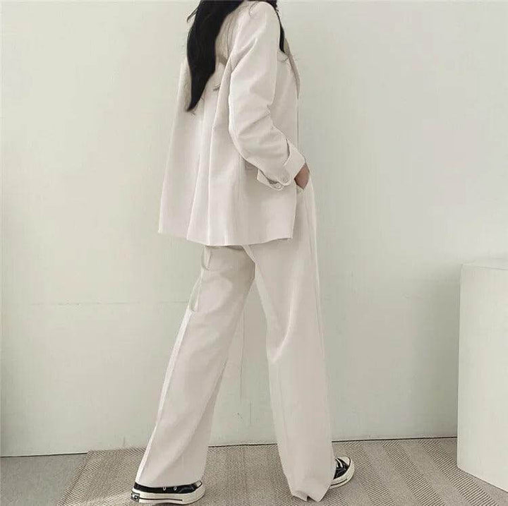 Women's Tailored Blazer and Straight-Leg Pants Set