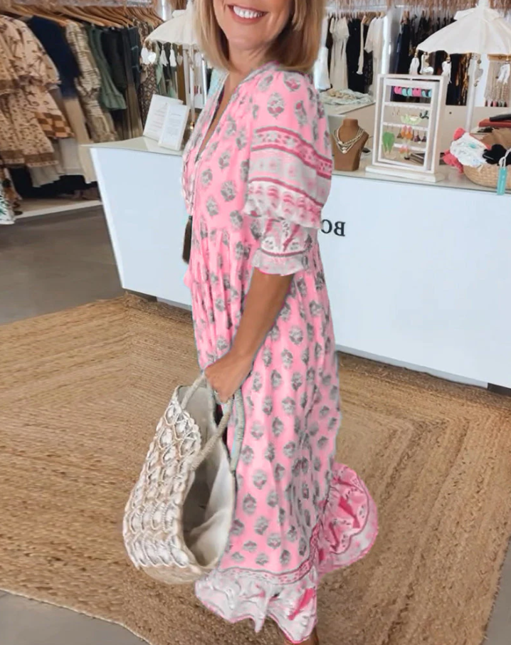 Chic sleeveless casual summer dress for women. Comfortable & stylish, ideal for warm weather everyday wear.