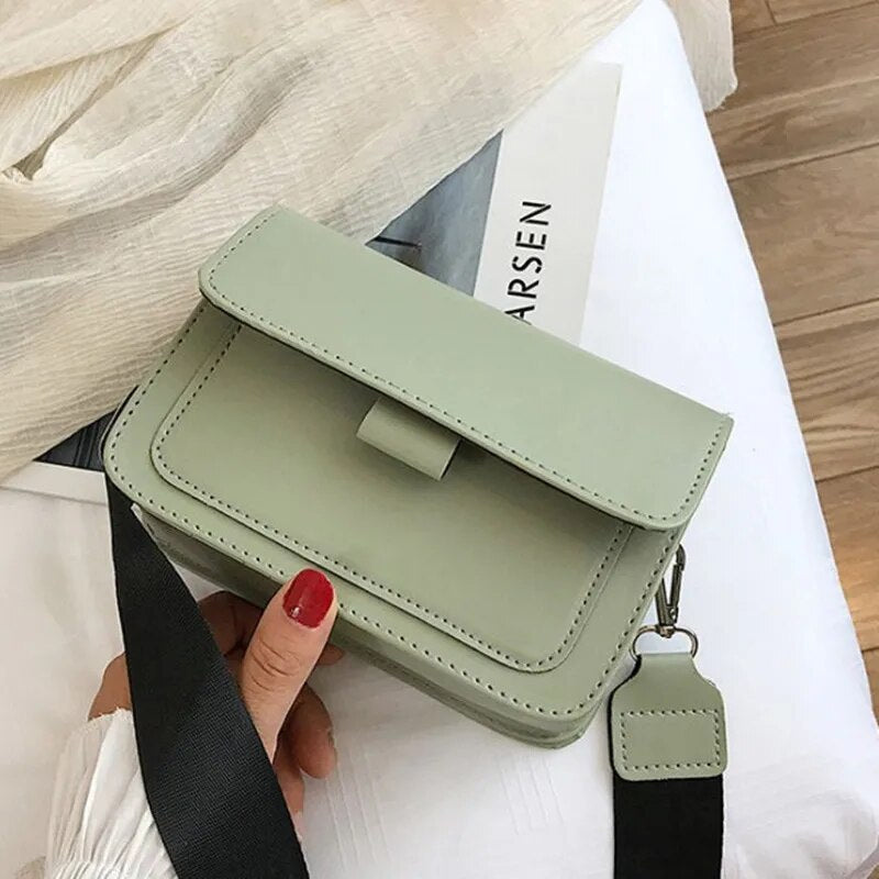 Functional everyday women's crossbody bag, a small yet spacious fashion accessory for your essentials.