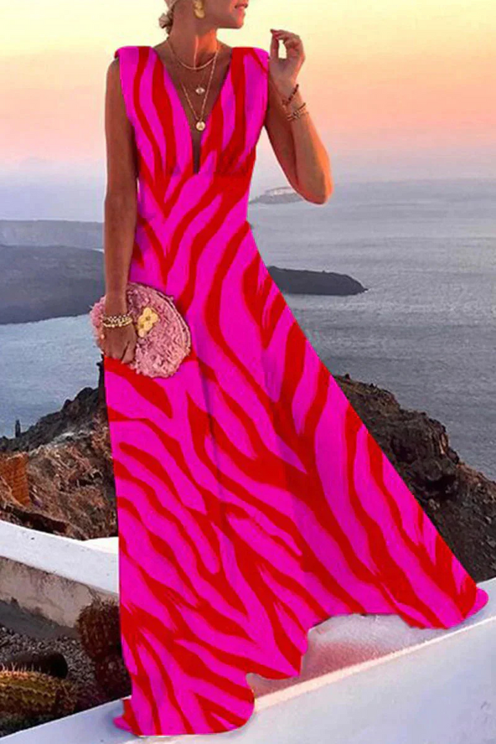 Versatile women's maxi dress, comfortable for summer events, wedding guests, or elegant spring party attire.