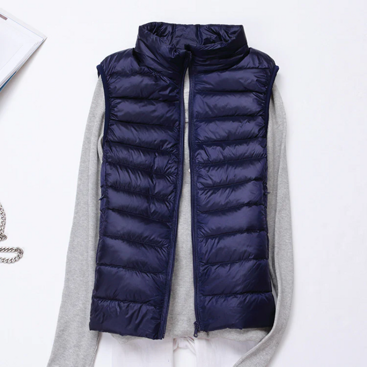 Modern women's chic vest, quilted and sleeveless, for comfortable outerwear.