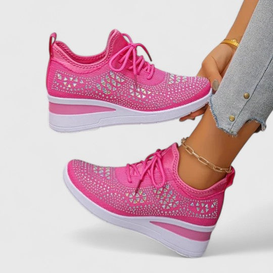 Women's health shoes: orthopaedic comfort sneakers ensuring arch support & wide toe box for relief.