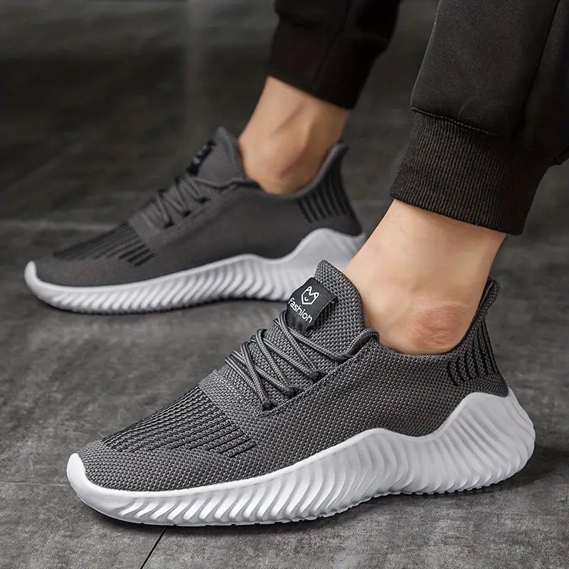 Versatile men's lightweight lace-up sneakers, offering comfort for running, athletic training & casual styles.