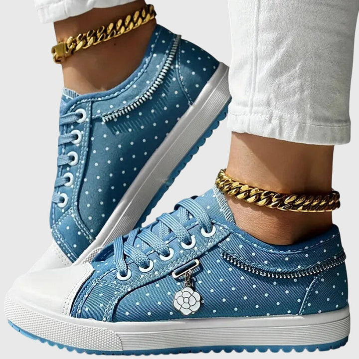 Comfortable women's sneakers, perfect for walking. Offers superior arch support & cushioning.