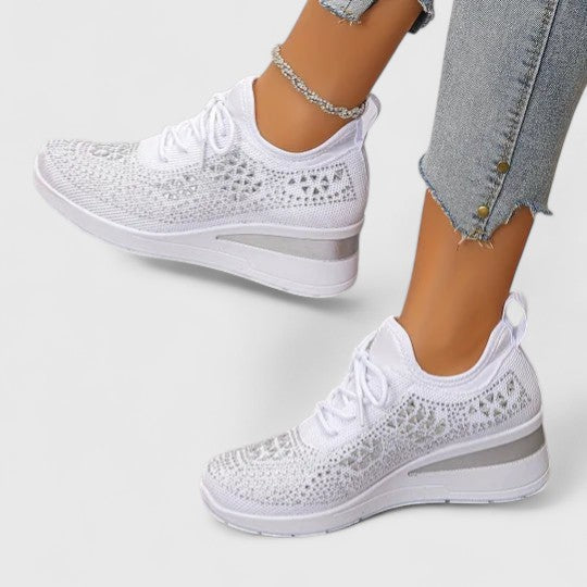 Women's orthopaedic comfort sneakers for daily wear, offering exceptional arch support & relief.