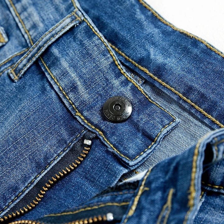 Blue denim classic shorts for men, ideal for everyday style and comfortable summer wear.