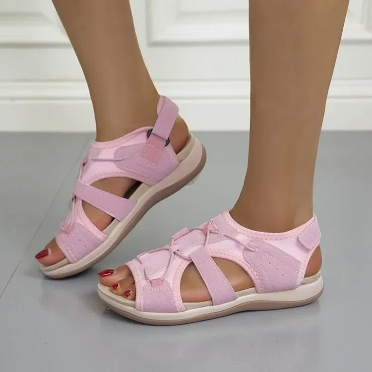 Comfortable women's sandals with arch support, ideal for orthopedic foot pain relief.