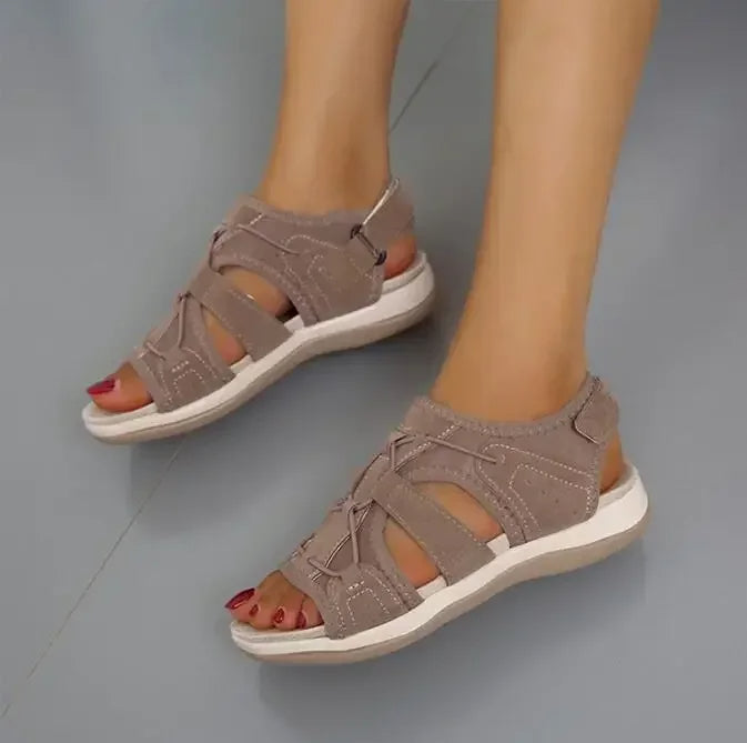 Supportive women's all-day sandals, ideal for comfortable walking and standing.