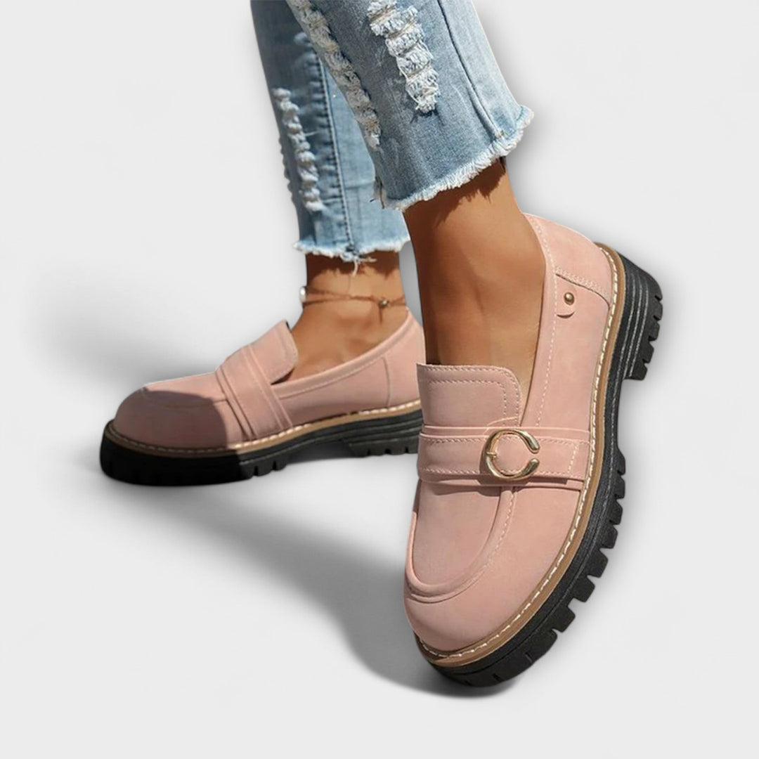 Women's comfortable casual loafers, perfect for effortless style and all-day ease.