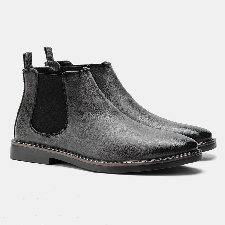 Modern men's fashion ankle boots, ideal for stylish everyday outfits. Comfortable, versatile smart casual footwear.