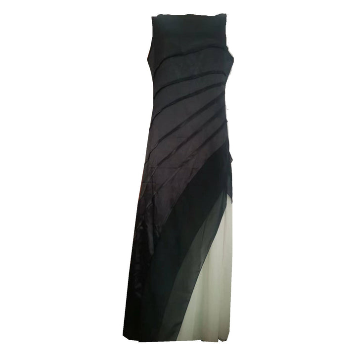 Graceful ombre maxi dress for women, featuring a flattering design ideal for elegant evening parties or summer events.