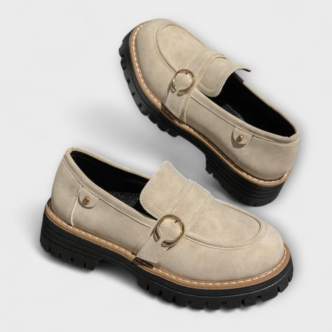 Versatile casual loafers for women, great for smart-casual outfits and daily wear.
