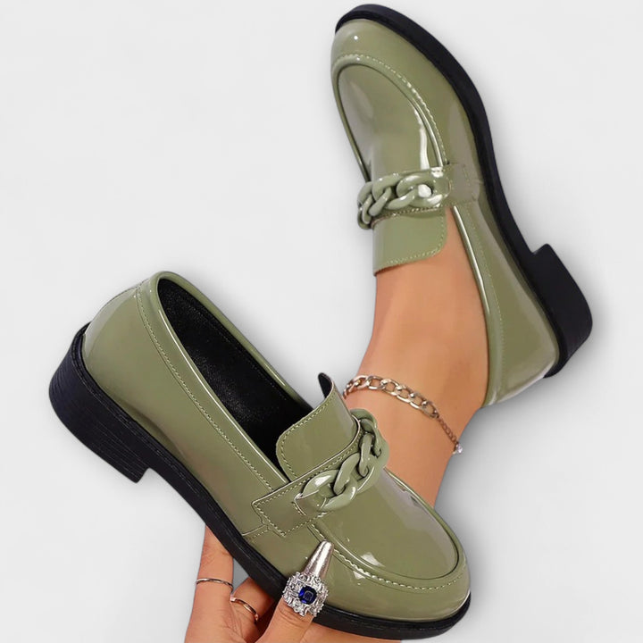 Soft, comfortable women's loafers, ideal casual slip-on shoes for daily wear.