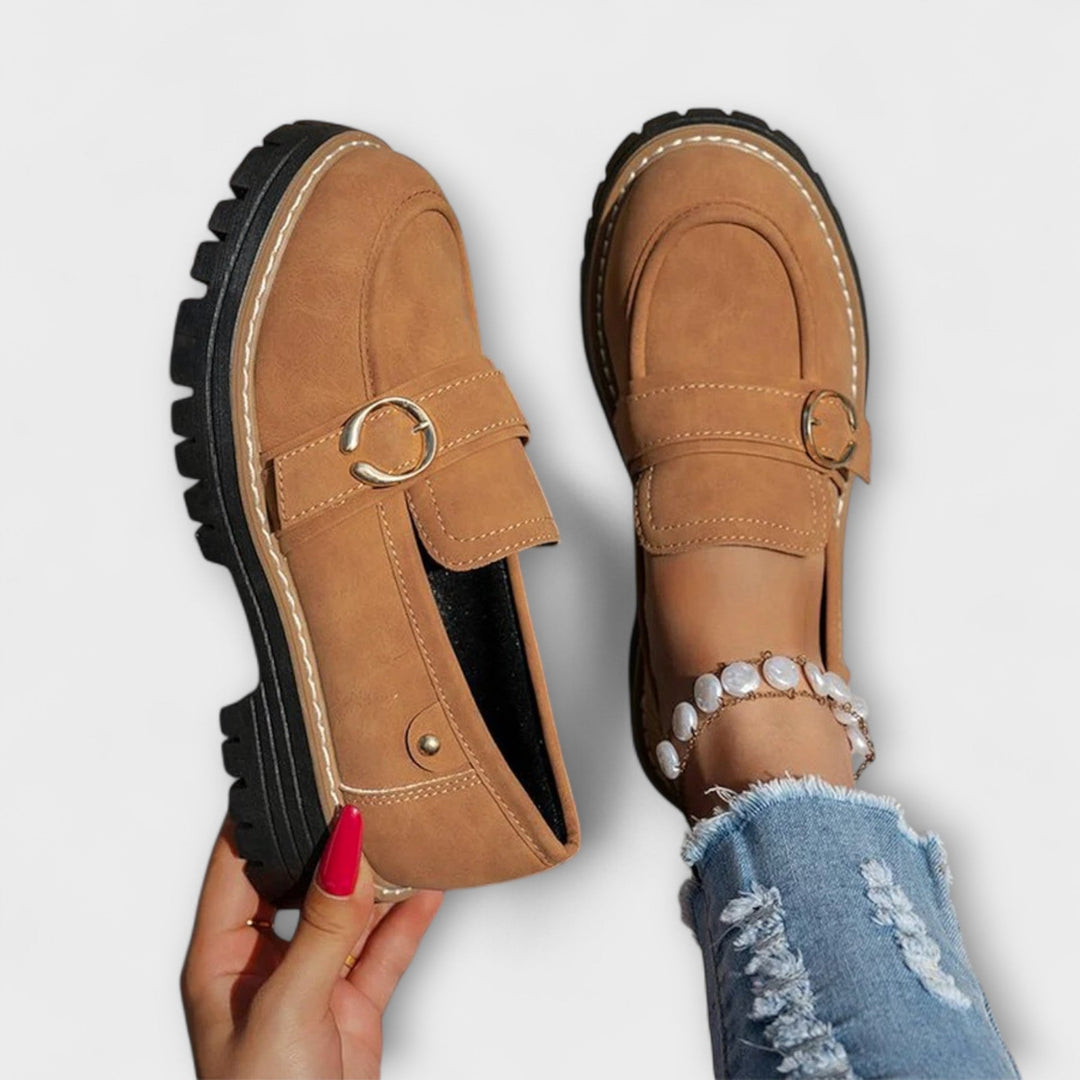 Everyday comfort loafers for women, chic and easy slip-on flats for any occasion.