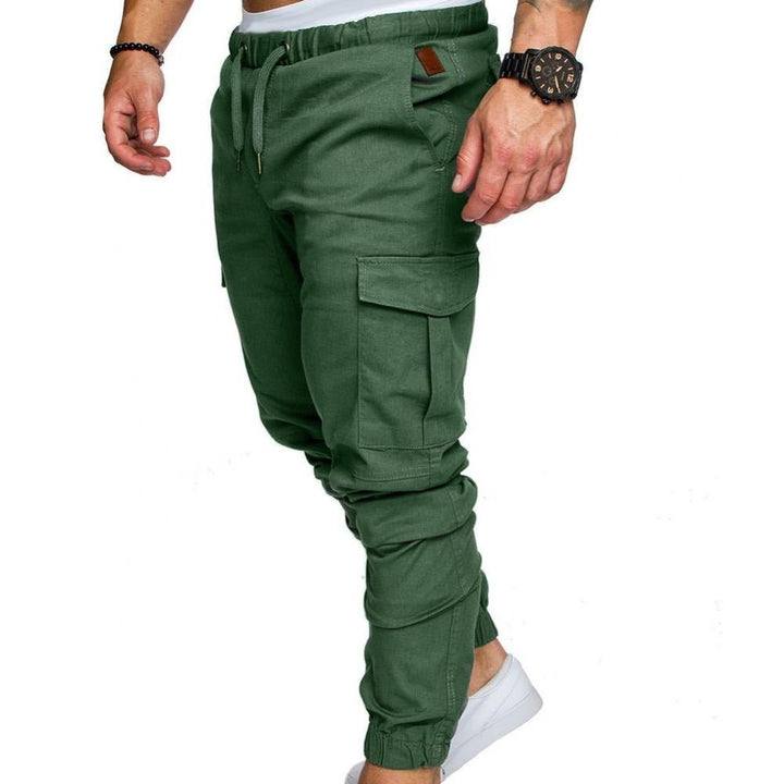 Modern men's streetwear cargo pants, offering comfortable, versatile style for urban fashion.