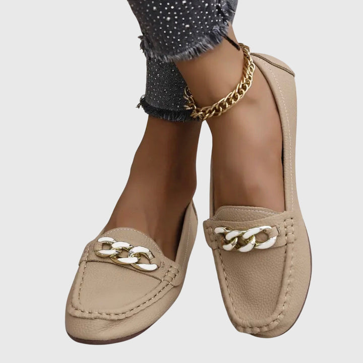 Supportive women's loafers, combining chic design with all-day orthopaedic comfort.