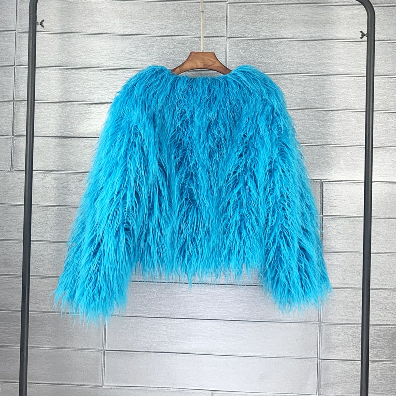 Stylish women's warm winter coat. Elegant long-sleeve outerwear, offering cozy comfort & fashion.