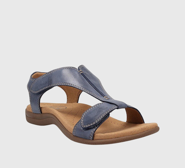 Comfortable women's sandals with excellent arch support, perfect for casual or everyday wear.