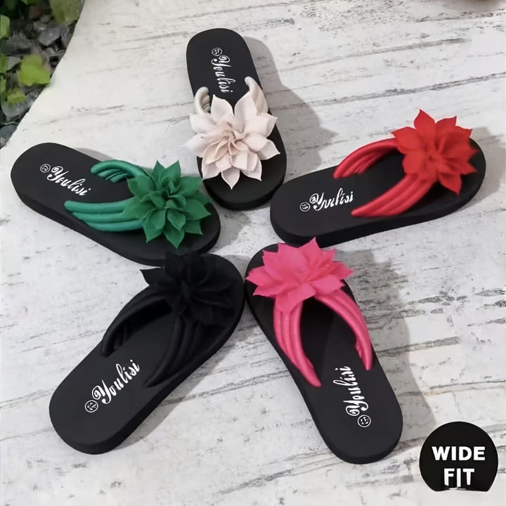 Women's platform flip-flops, wide fit, comfortable and stylish with floral design.