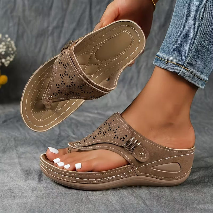 Comfortable women's Glenda wedge sandals for arch support & posture correction. Essential summer footwear.