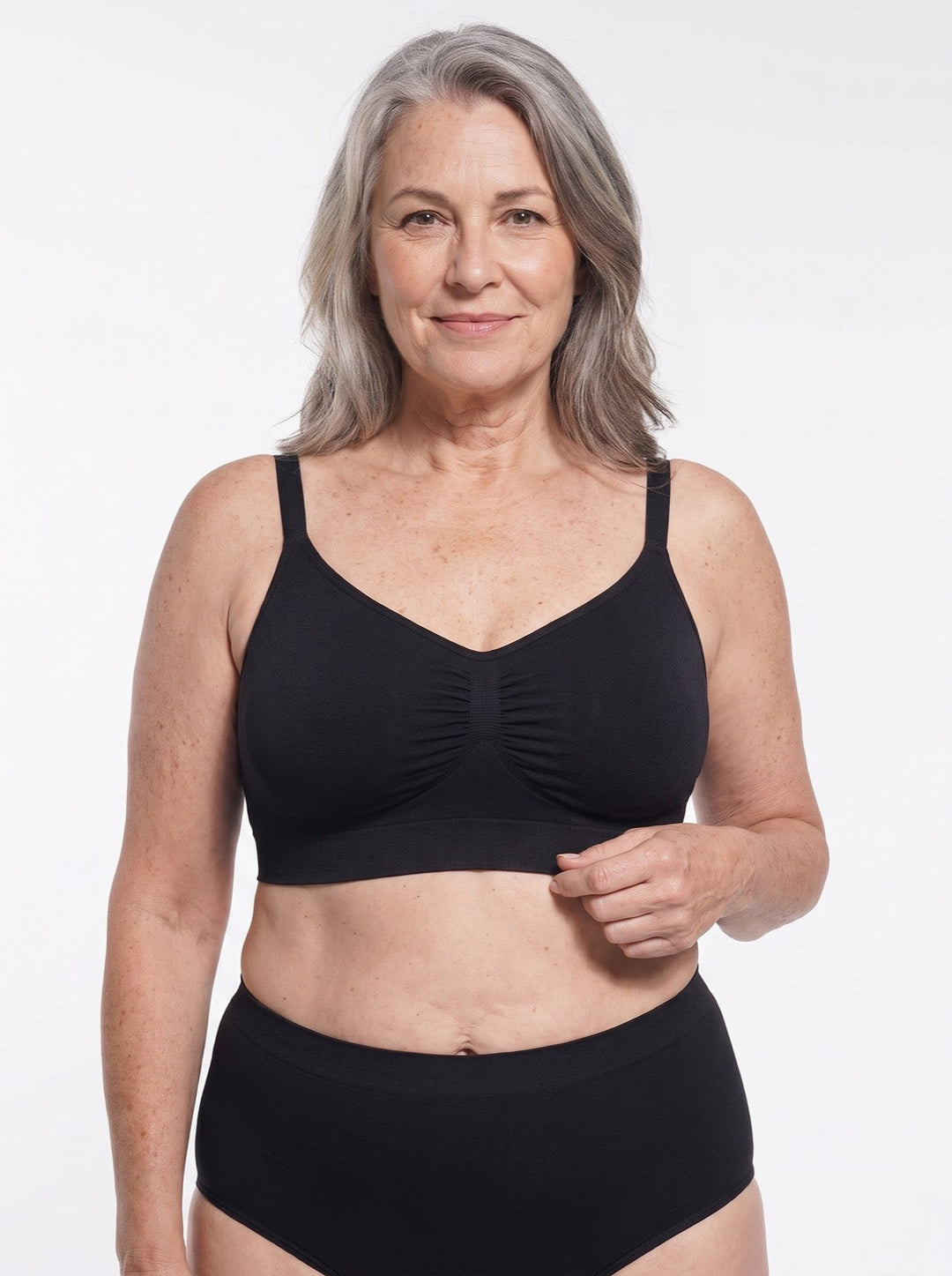 Adjustable seamless comfort bra for women, stretchy & supportive for everyday.