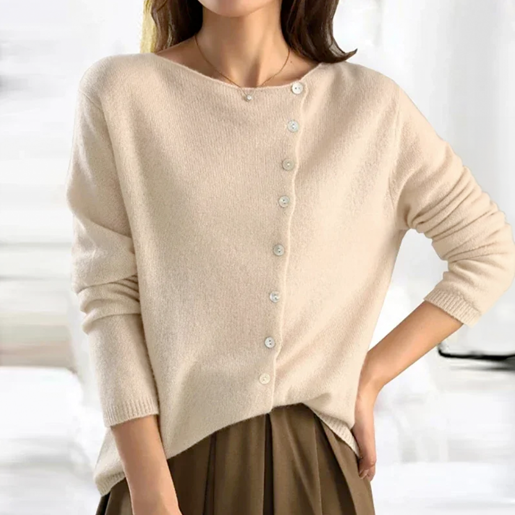 Versatile women's knit cardigan with buttons, ideal for fall fashion layering & relaxed everyday wear.
