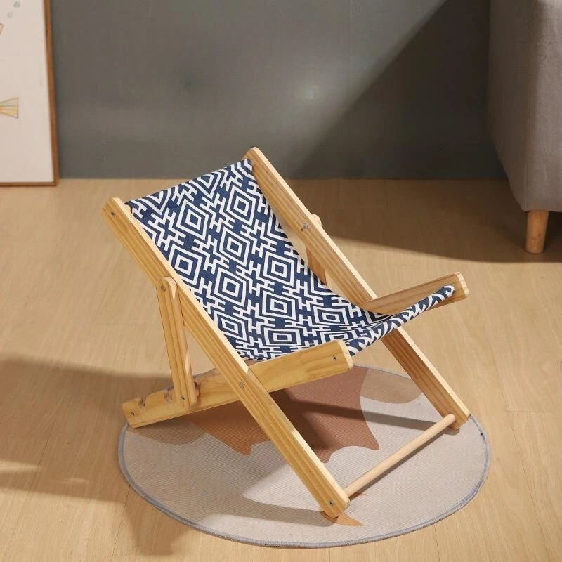 Modern pet furniture: elegant cat lounger bed & integrated sisal scratcher. Provides comfort and entertainment for felines.