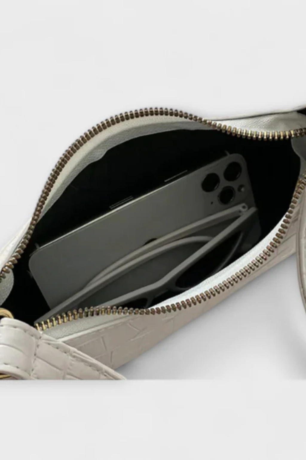 Compact & versatile classic textured women's shoulder bag, suitable for daily essentials.