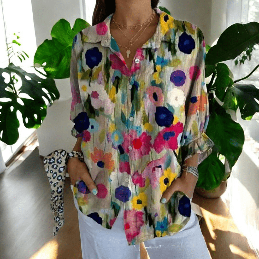 Women's versatile elegant floral vintage blouse. Designed for comfort and timeless fashion style.