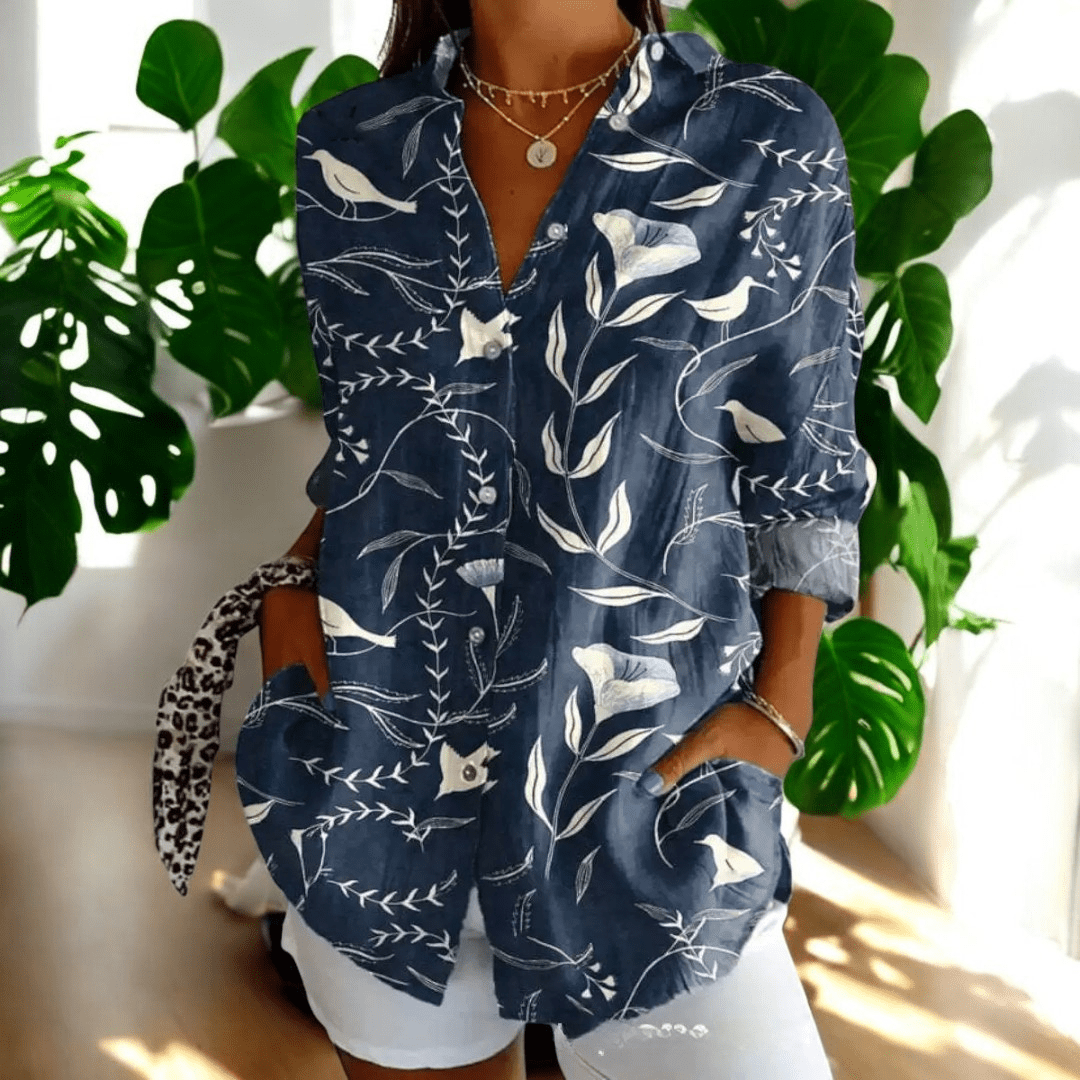 Timeless women's elegant floral vintage blouse, ideal for versatile & comfortable fashion looks.