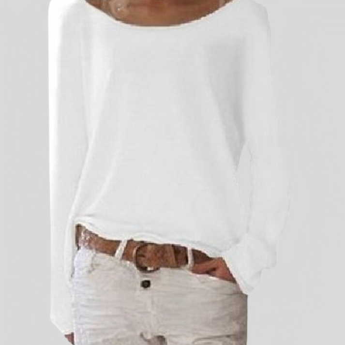 Clean white round neck women's sweater, ideal for versatile elegant everyday outfits and comfort.