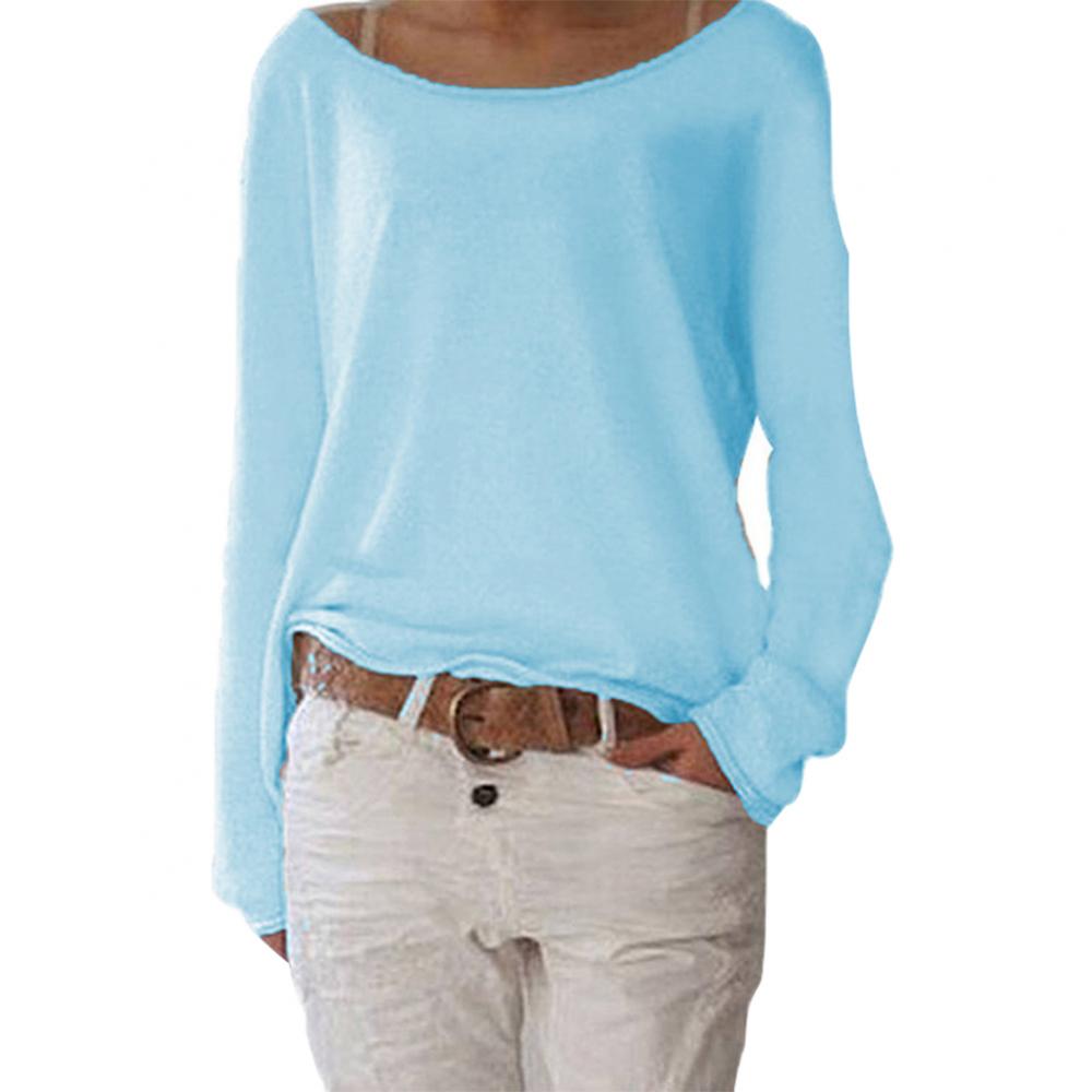 Chic round neck women's sweater, an elegant knit for everyday wear, emphasizing comfort and style.