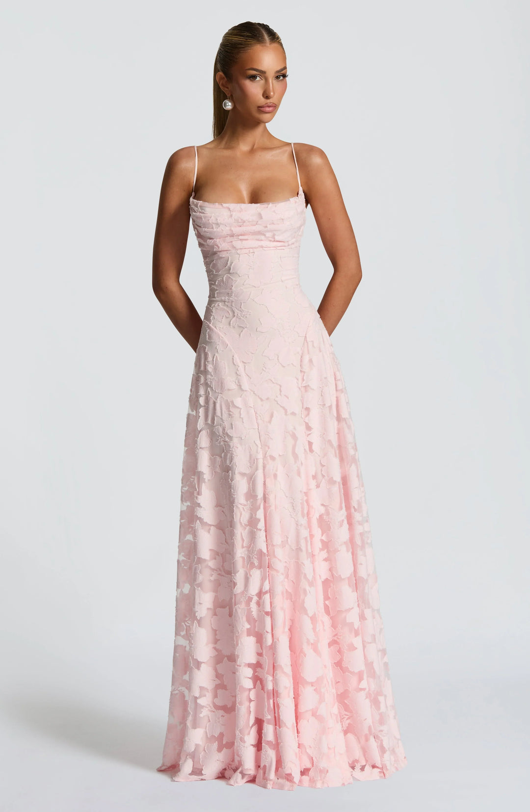 Feminine high-waist backless maxi dress for women, featuring spaghetti straps for summer parties.