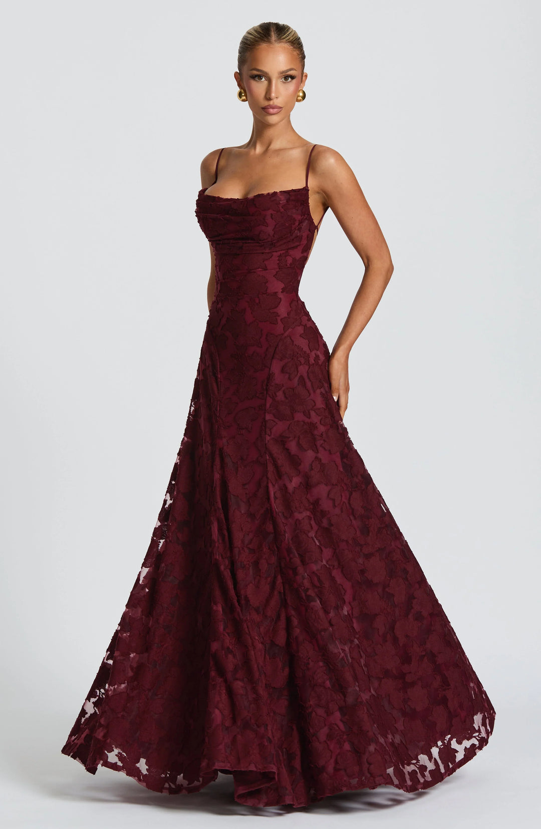 Summer evening maxi dress for women, featuring a flattering backless design & slender spaghetti straps.