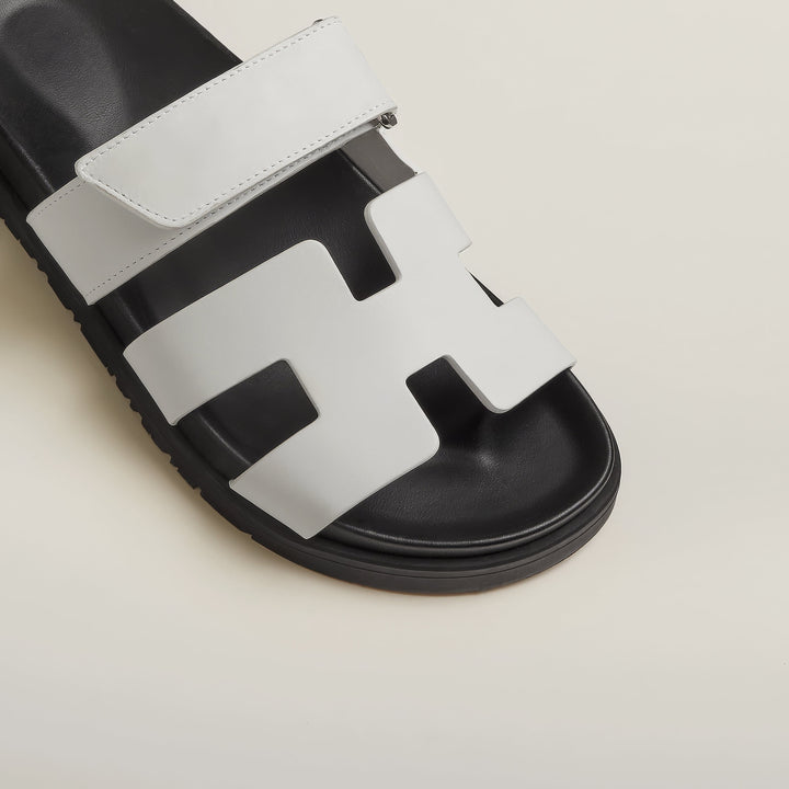 Women's versatile leather strap sandals, comfortable construction for everyday chic footwear.