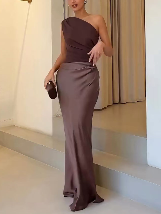 Flattering one-shoulder pleated maxi dress for women, an elegant choice for evening parties & formal events.