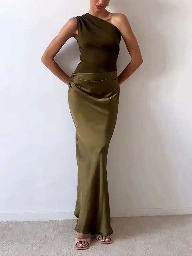 Stunning women's elegant one-shoulder pleated floor-length maxi dress, ideal for formal and special occasions.