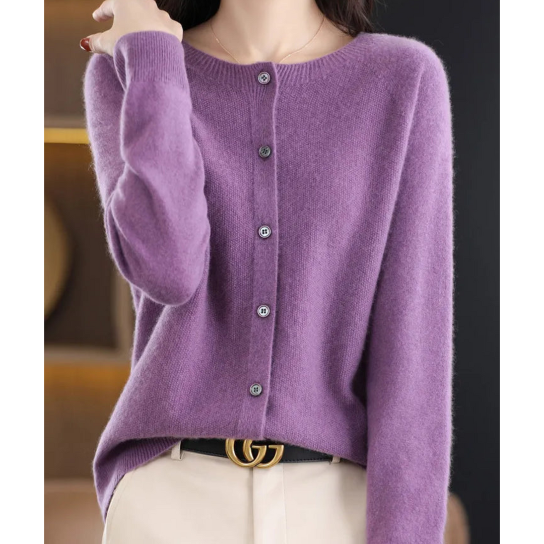 Women's elegant daily cardigan, a comfortable open-front sweater for versatile styling.
