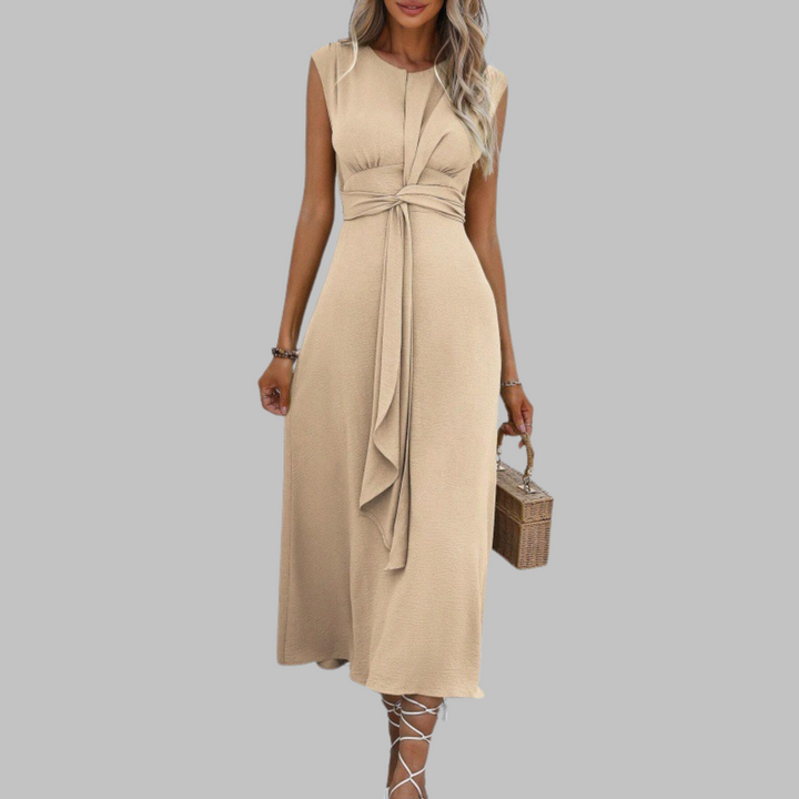 Comfortable women's round neck sleeveless maxi dress, featuring an elegant design for everyday style.