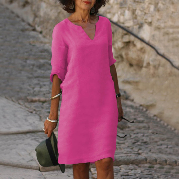 Chic casual summer dress, offering a comfortable fit and versatile style for any occasion.